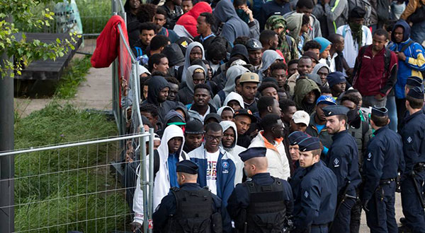 France: Police Clear Out Millenaire Migrants' Camp France: Police Clear Out Millenaire Migrants’ Camp